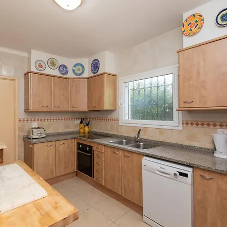 Detached With Private Pool فيلة *