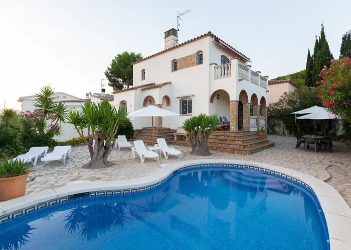 فيلة Detached With Private Pool L' Escala