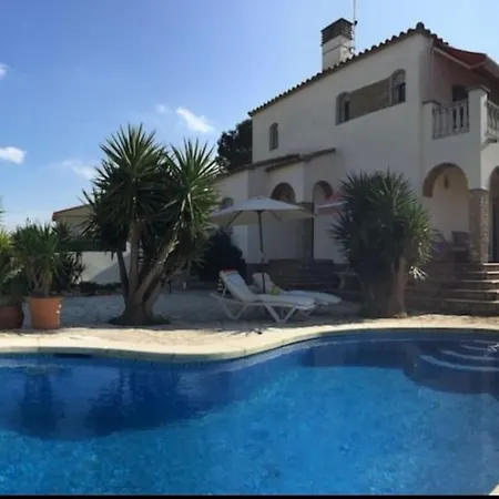 Detached With Private Pool فيلة L' Escala